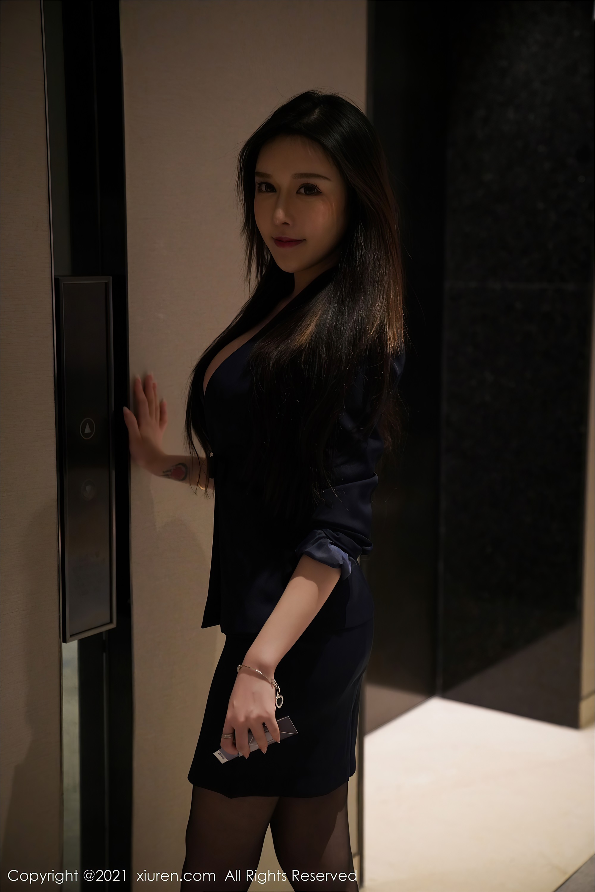 XiuRen秀人网  2021.01.26 No.3043 玉兔miki